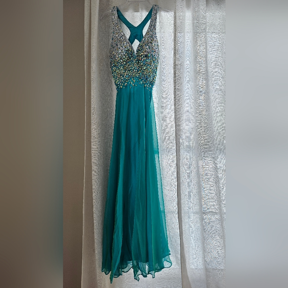 La Femme Turquoise Evening/Prom Dress- Size 4